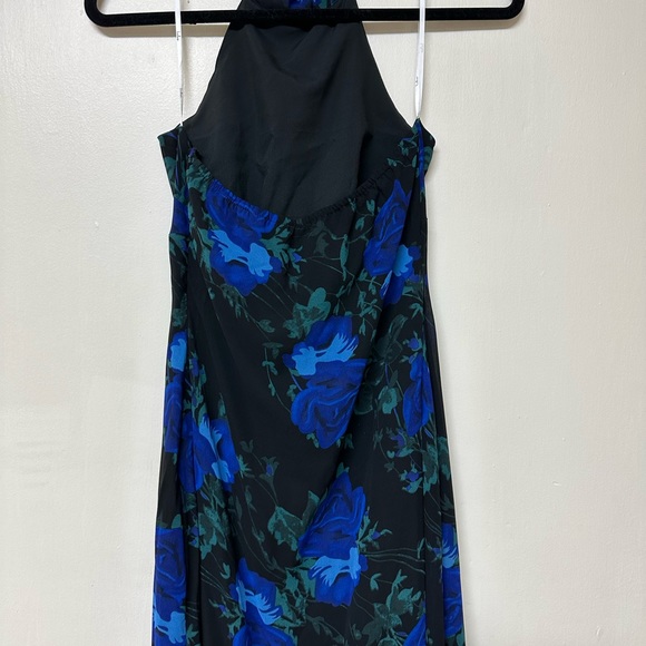 Lulus Elegant Entrance Black Floral Print Halter Maxi Dress - Picture 9 of 13